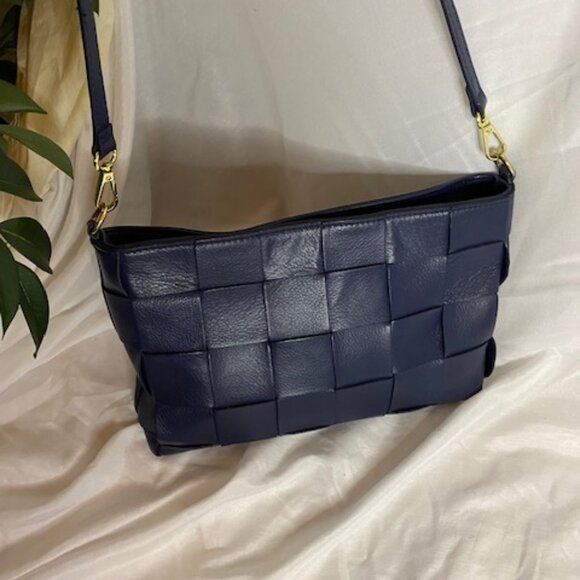 Anna Paola Navy leather woven patten crossbody - Picture 1 of 11